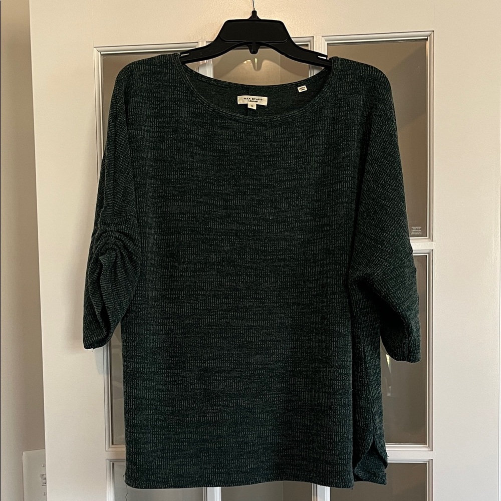Max Studio Forest Green Knit Top